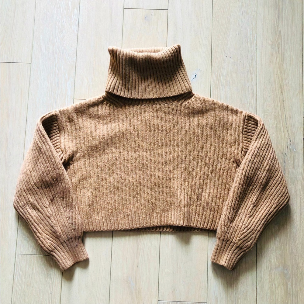 Aritzia Babaton Guell Sweater 100% Merino Wool in Heather Gold Camel Size S